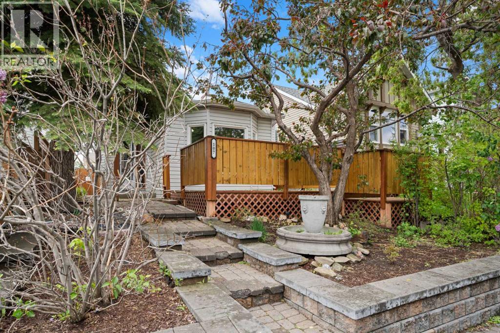 107 Tararidge Close Ne Property Photo 38