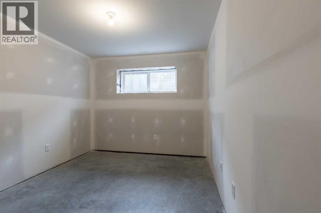1604 Stafford Drive North Property Photo 30