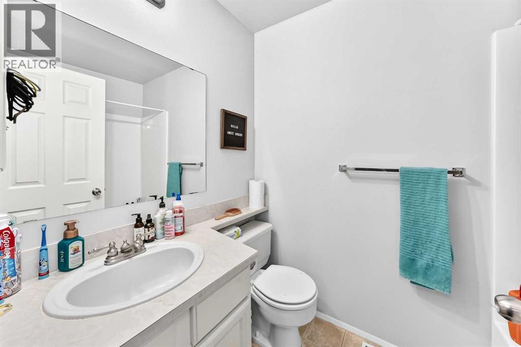 240 Jensen Drive Ne Property Photo 28