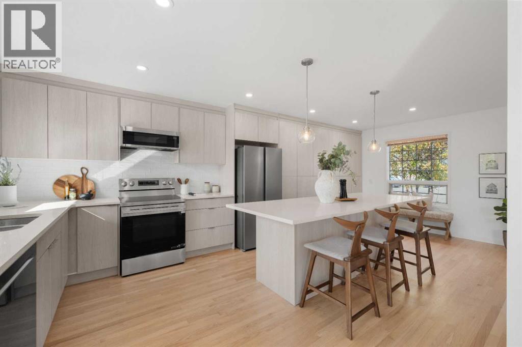 52 West Mitford Crescent Property Photo 6