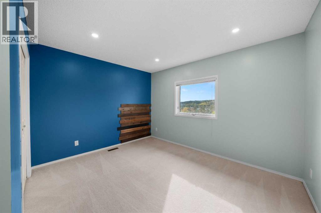 52 West Mitford Crescent Property Photo 18