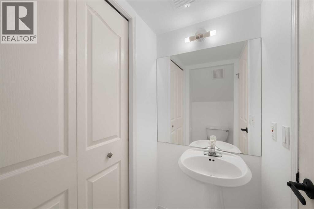 52 West Mitford Crescent Property Photo 28