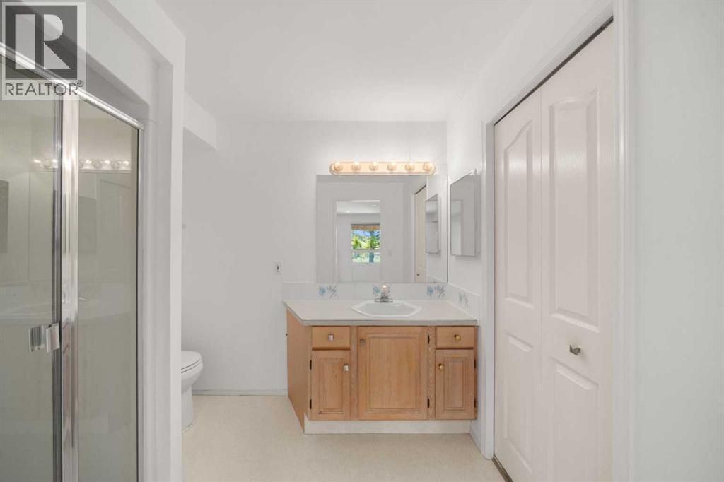 52 West Mitford Crescent Property Photo 29