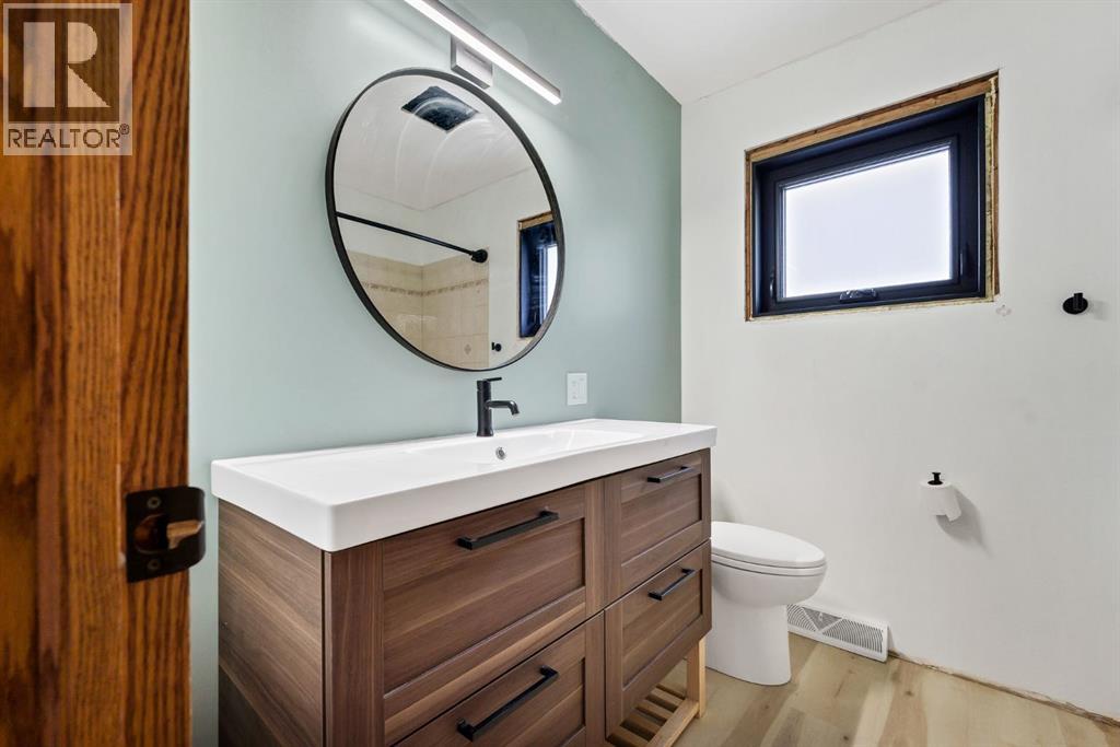 61 Huckvale Crescent Sw Property Photo 26