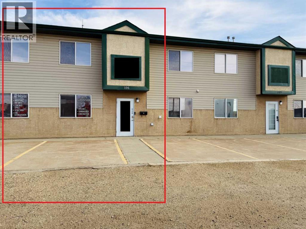 9715 105 Street Property Photo 2