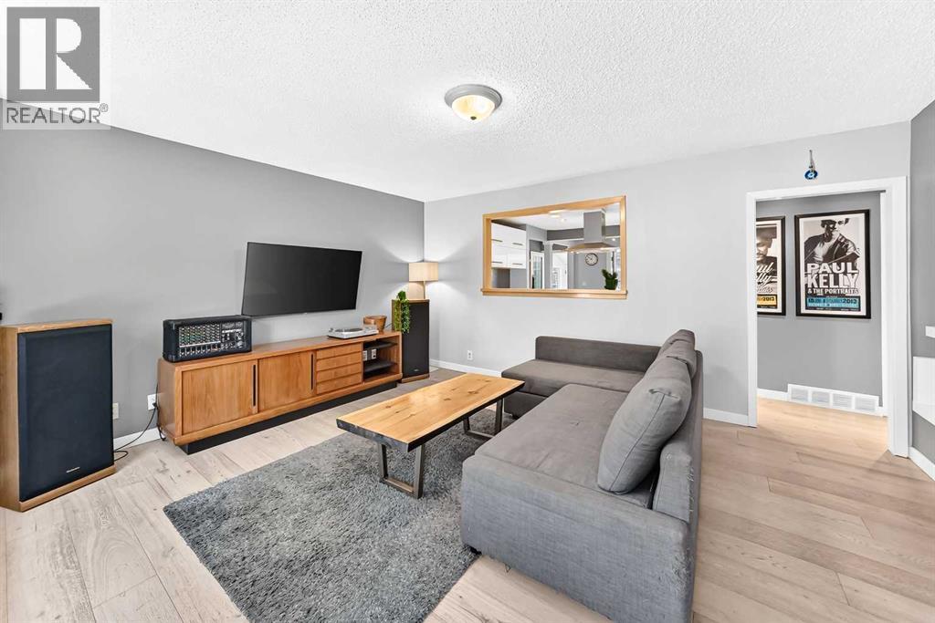 8512 33 Avenue Nw Property Photo 6