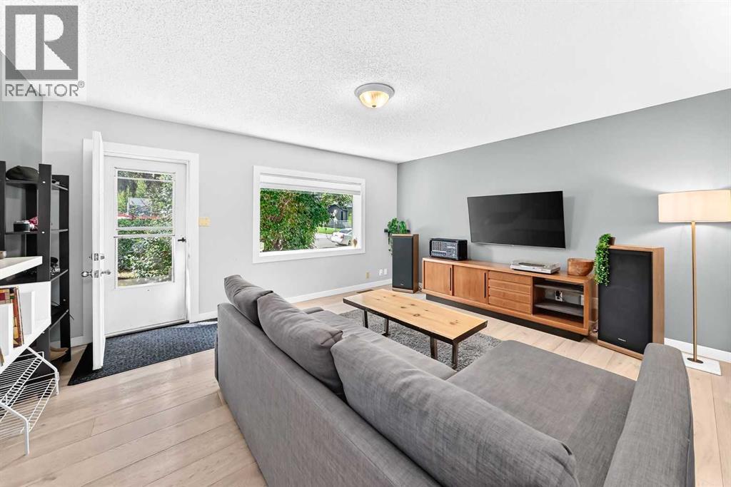 8512 33 Avenue Nw Property Photo 7