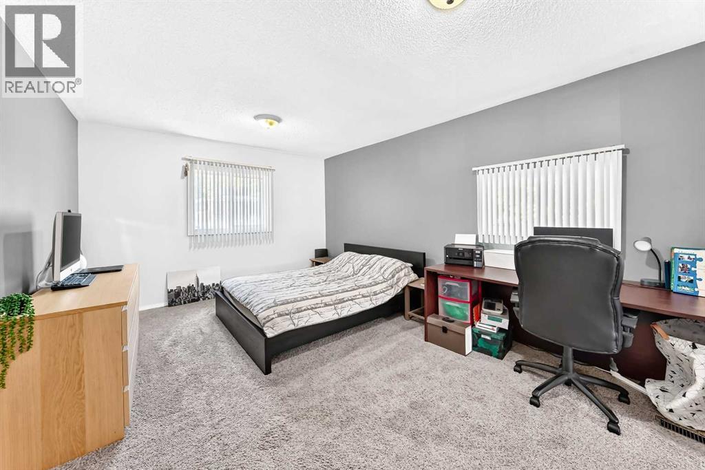 8512 33 Avenue Nw Property Photo 13