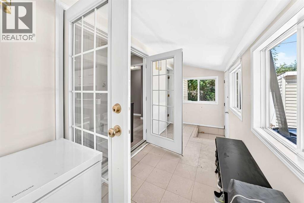 8512 33 Avenue Nw Property Photo 24