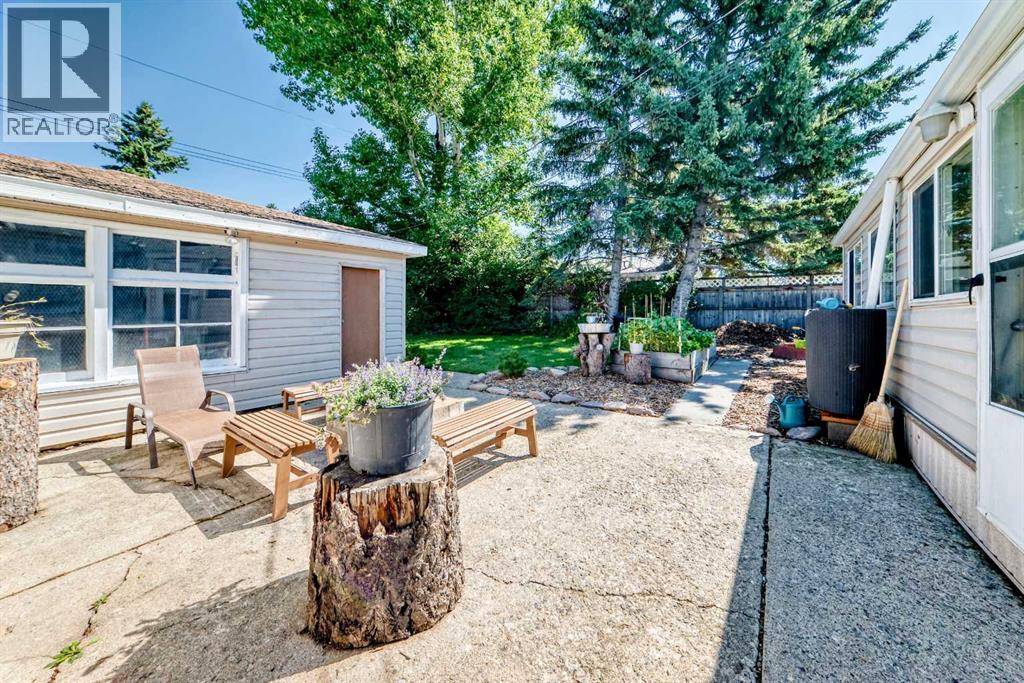 8512 33 Avenue Nw Property Photo 25