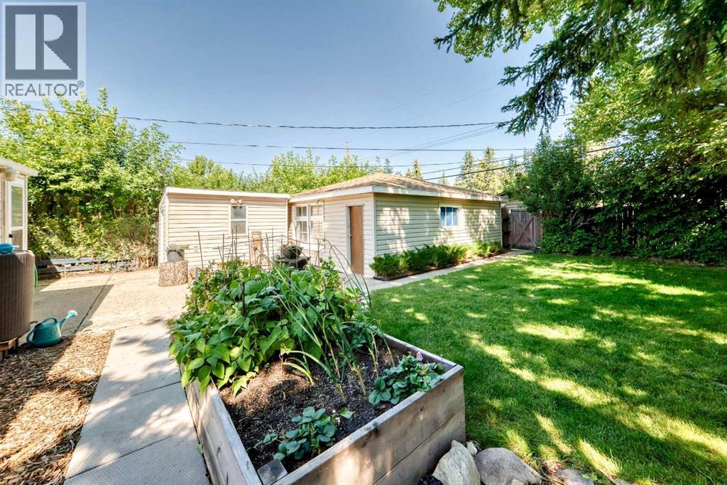 8512 33 Avenue Nw Property Photo 29