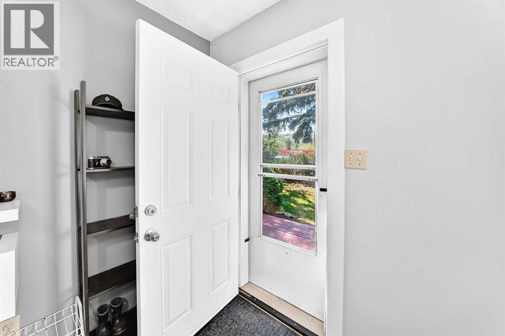 8512 33 Avenue Nw Property Photo 40