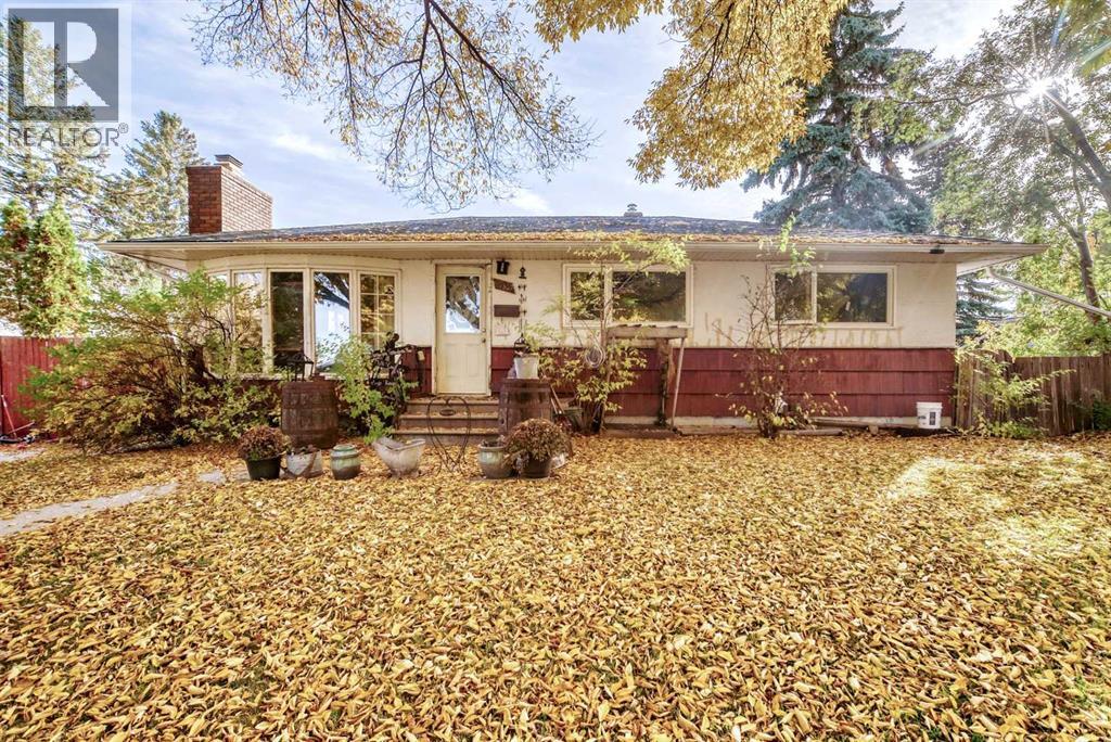1936 45 Street Sw Property Photo 3