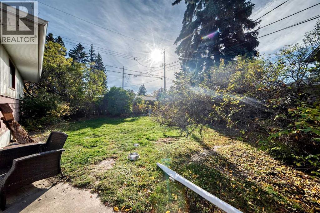 1936 45 Street Sw Property Photo 7