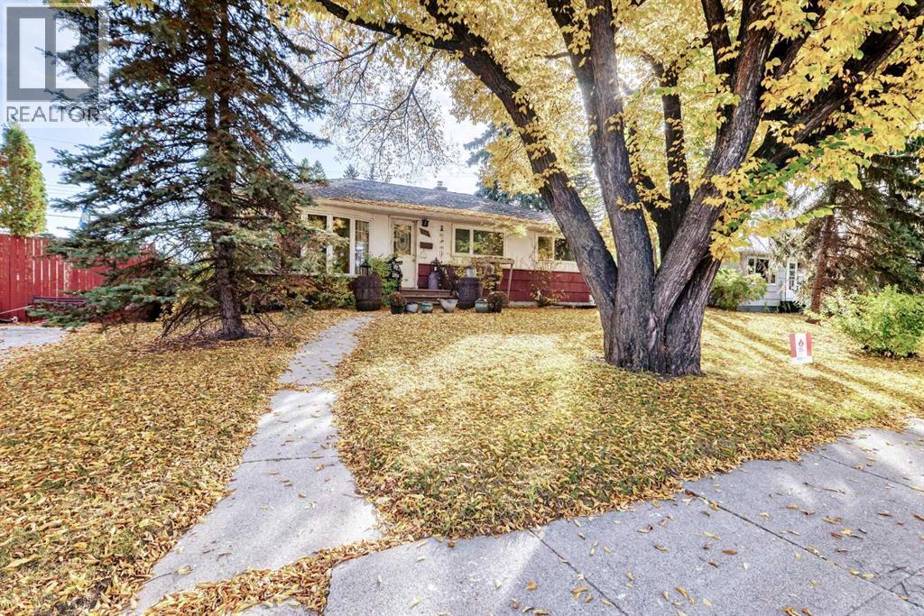 1936 45 Street Sw Property Photo 16