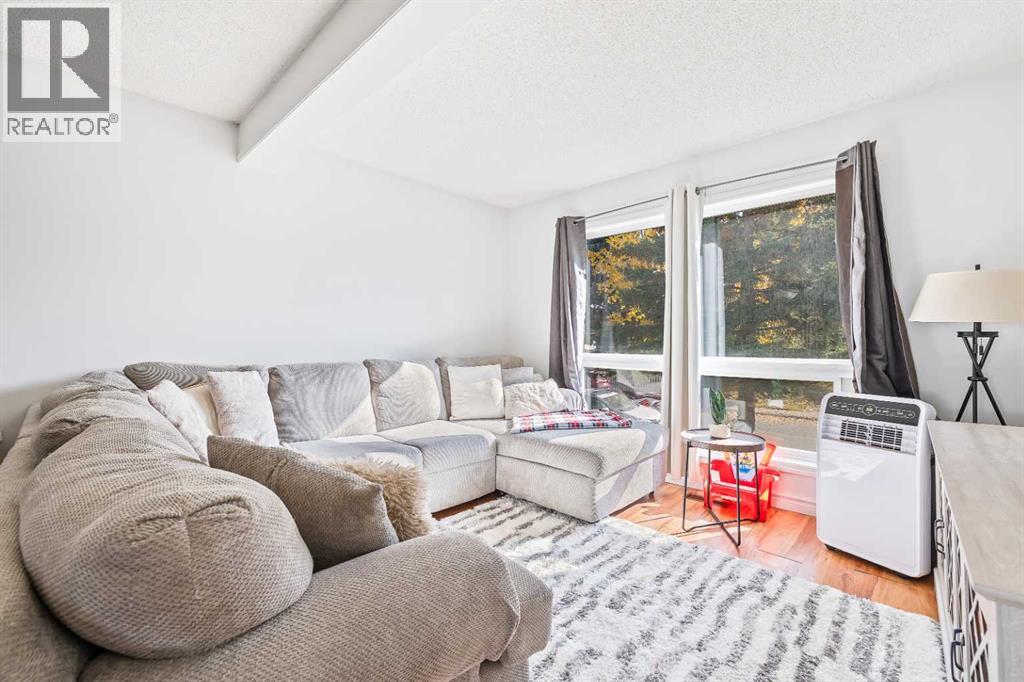 70 Dovercliffe Way Property Photo 12