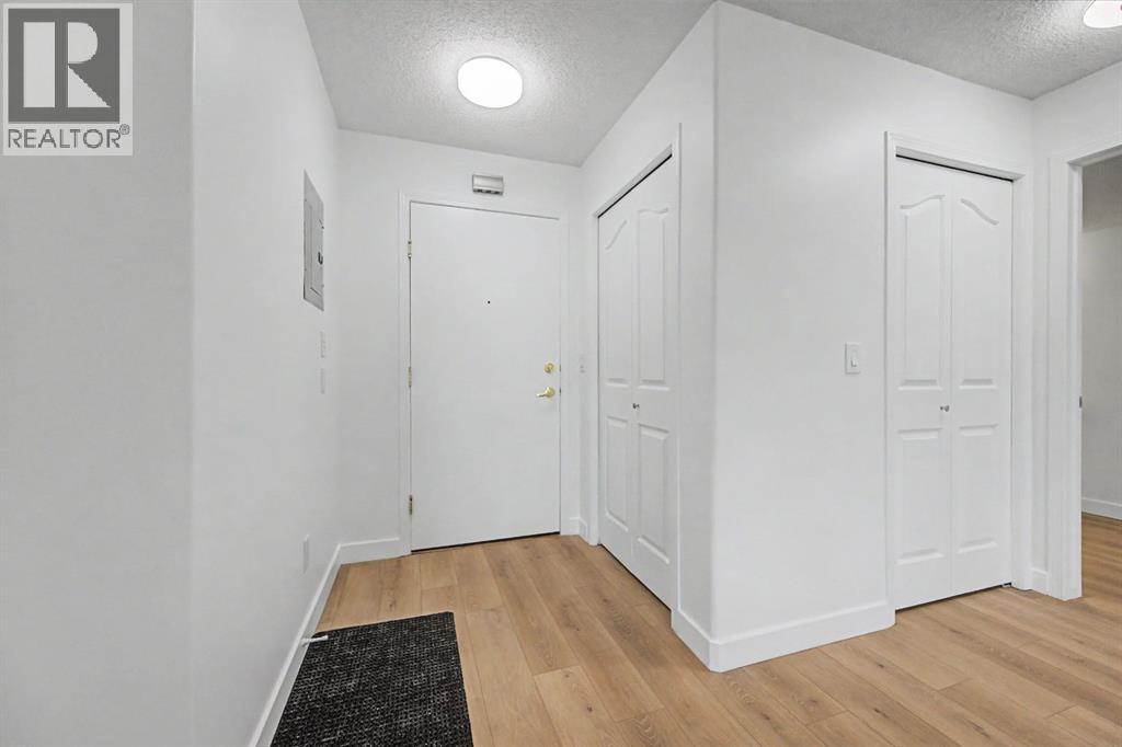 6818 Pinecliff Grove Northeast Property Photo 11