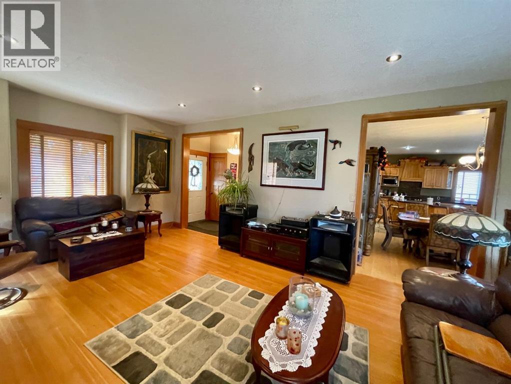 4112 15 Avenue Property Photo 5