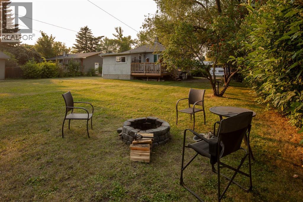 3830 46 Street Property Photo 20