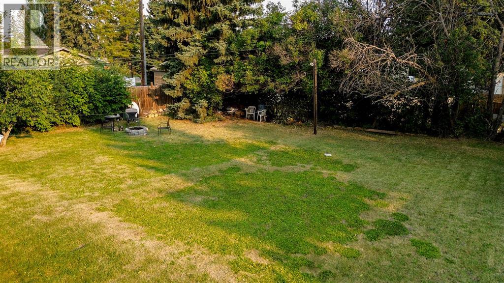 3830 46 Street Property Photo 22