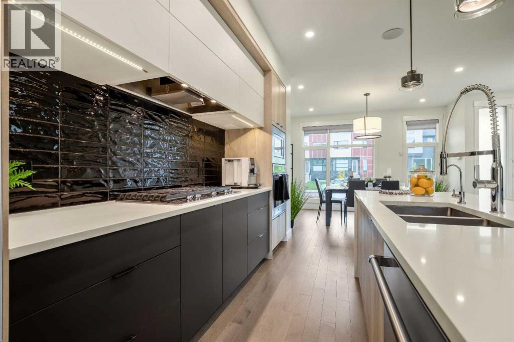 228 33 Avenue Ne Property Photo 13