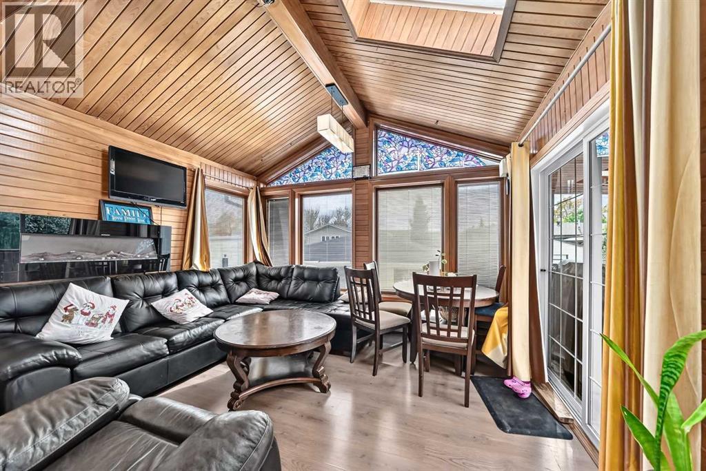 5447 Rundleview Road Ne Property Photo 12