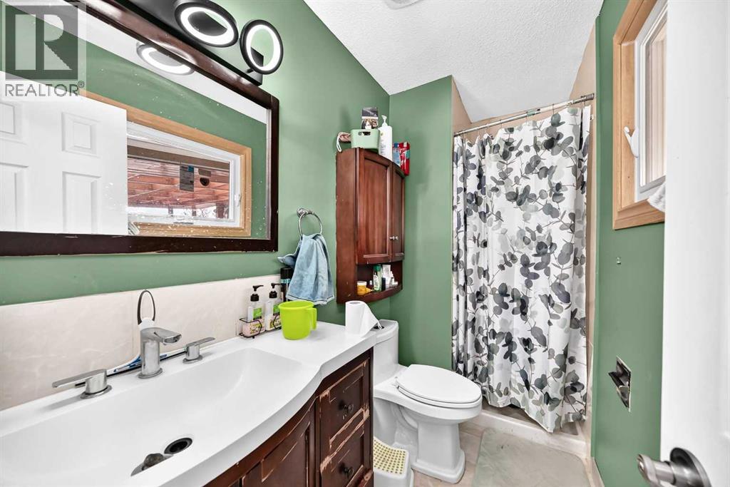 5447 Rundleview Road Ne Property Photo 22