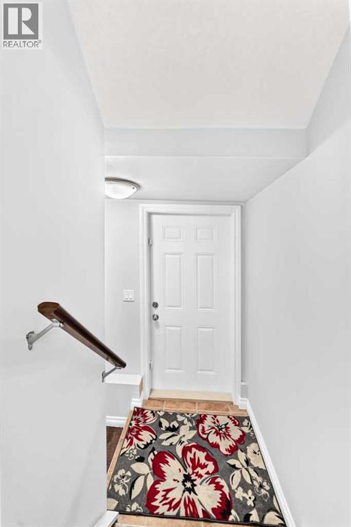 336 Saddlemont Boulevard Ne Property Photo 5