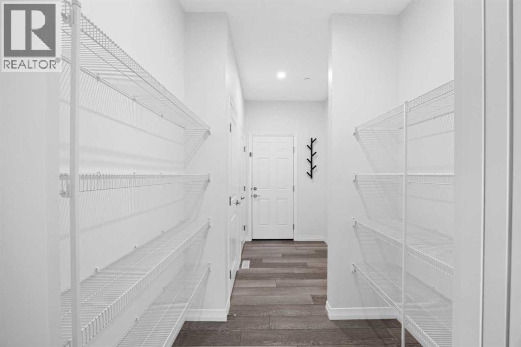 101 Howse Common Ne Property Photo 12