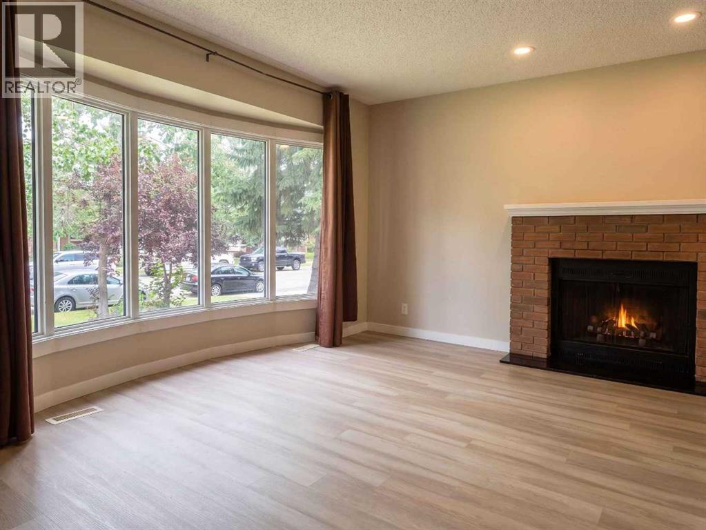1095 Berkley Drive Nw Property Photo 6