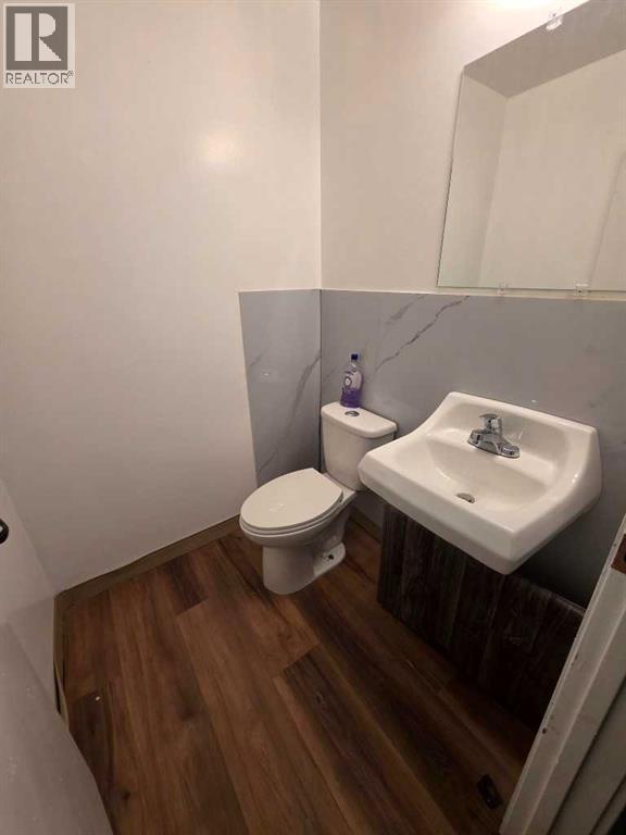 5326 49 Avenue Property Photo 29
