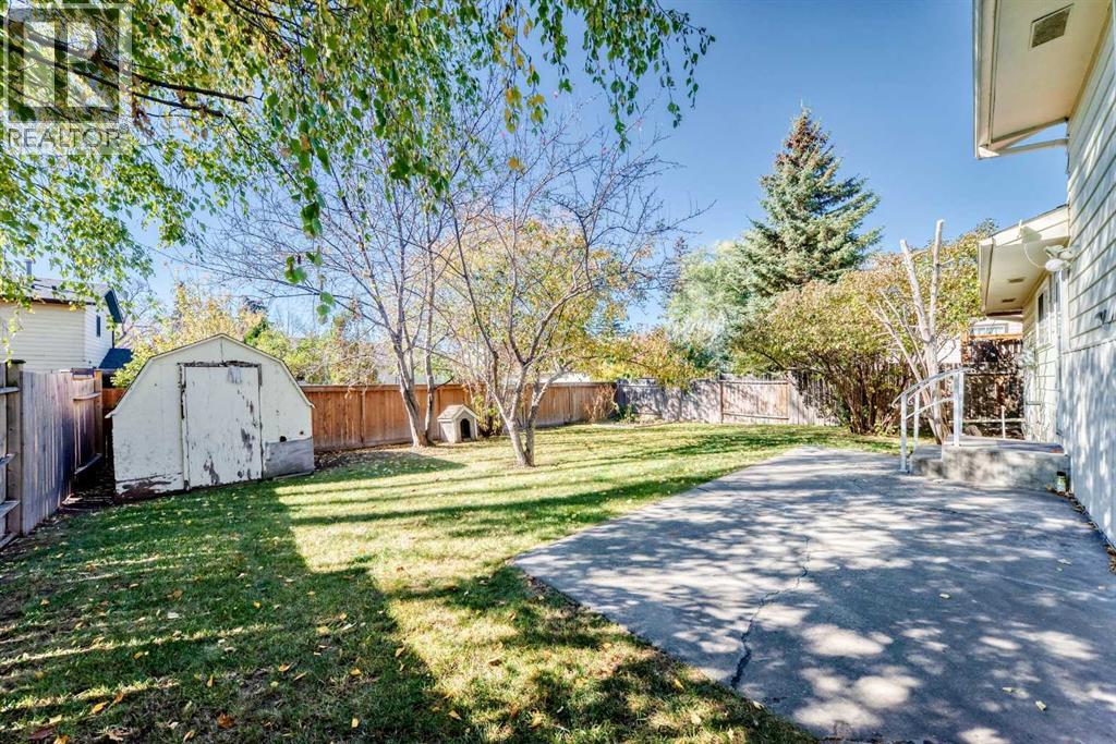 143 Deer Ridge Way Se Property Photo 4