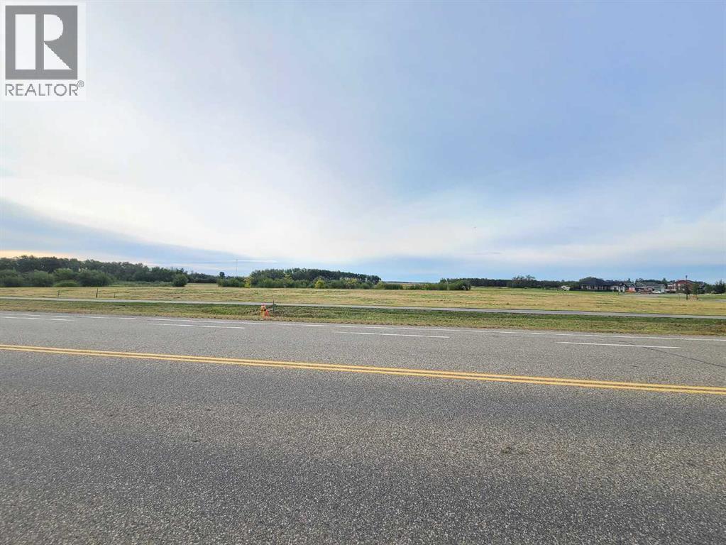 4901 59 Street Property Photo 4