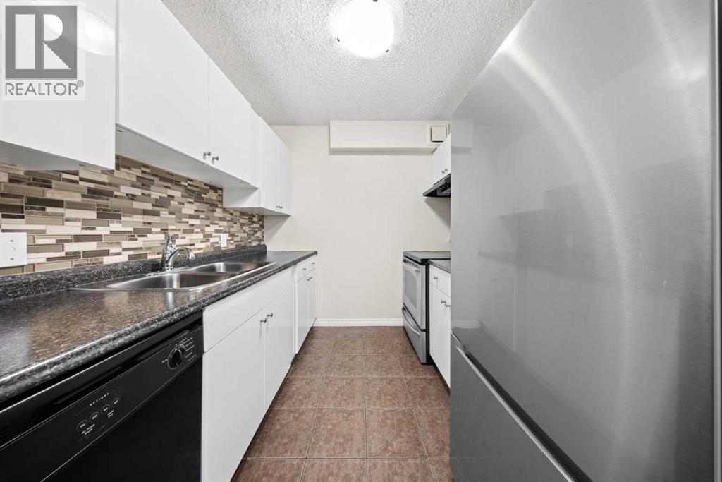 718 12 Avenue Southwest Property Photo 1