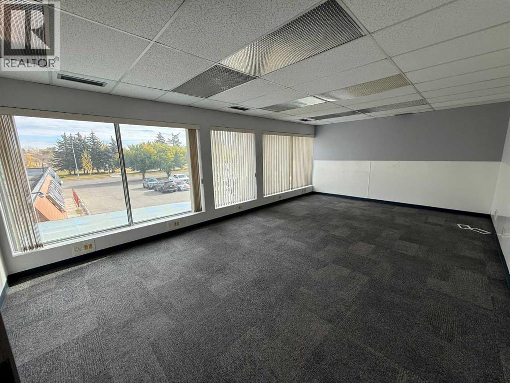 687930 Bowness Road Northwest Property Photo 15