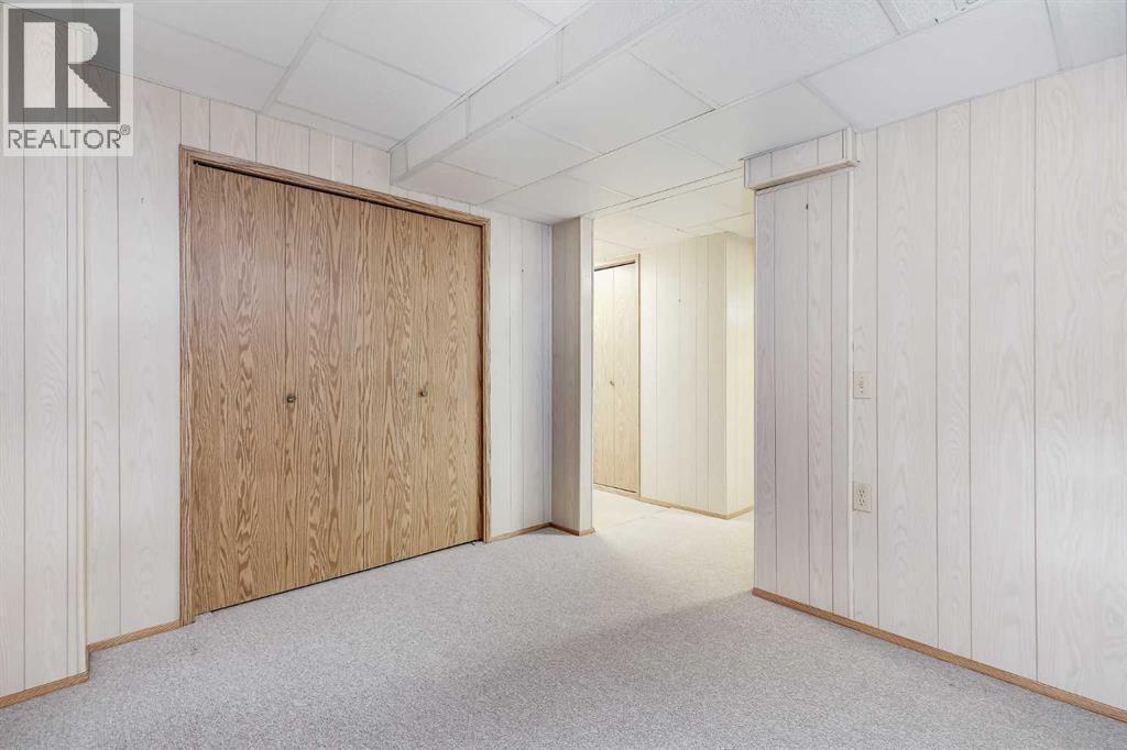 39 Woodside Close Nw Property Photo 25