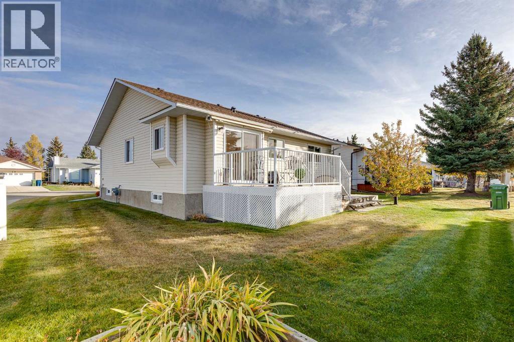 39 Woodside Close Nw Property Photo 38