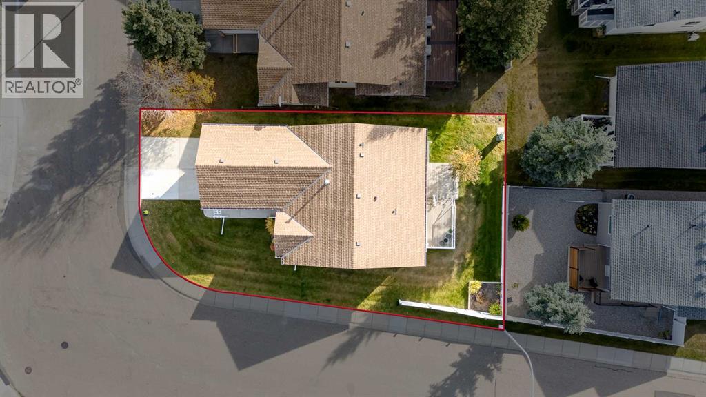 39 Woodside Close Nw Property Photo 40