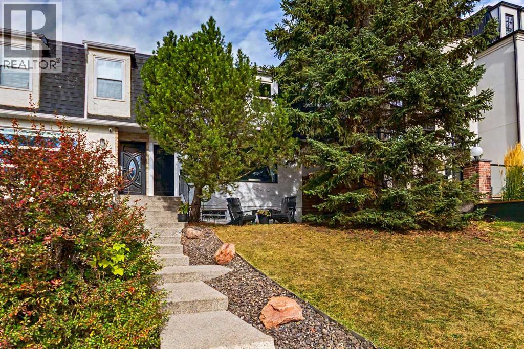 2206 29 Avenue Sw Property Photo 1