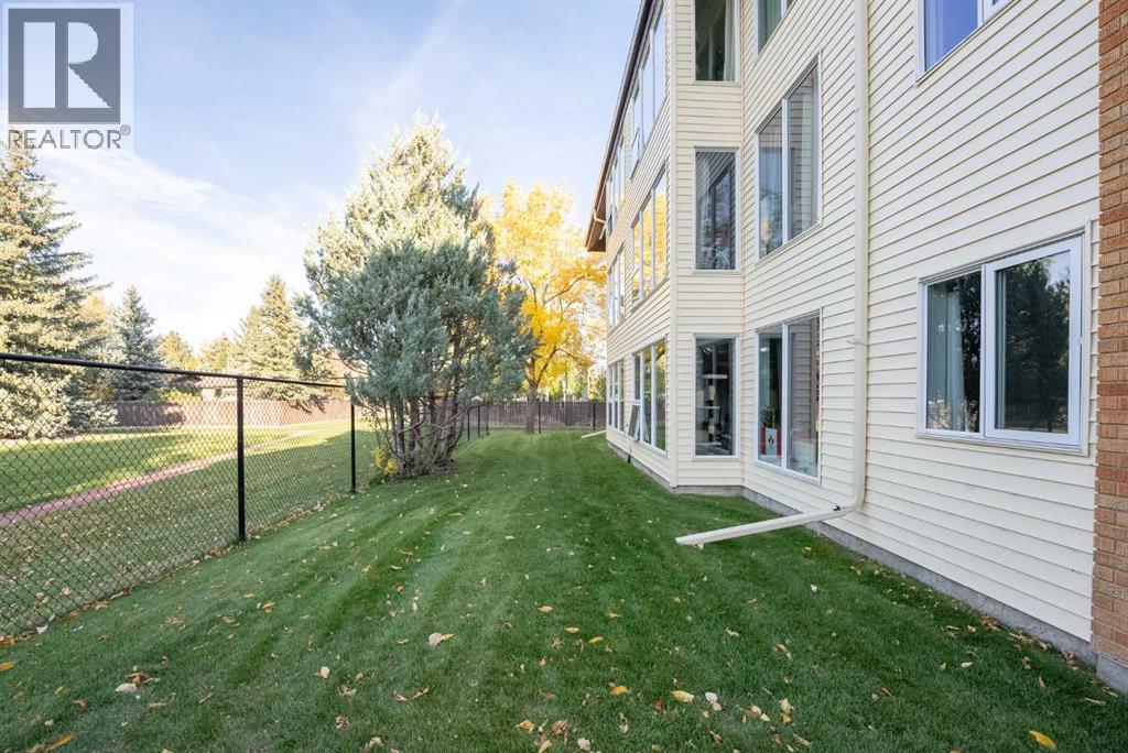 65 Temple Boulevard West Property Photo 25