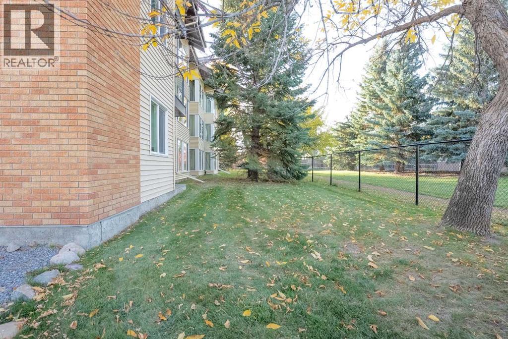 65 Temple Boulevard West Property Photo 26