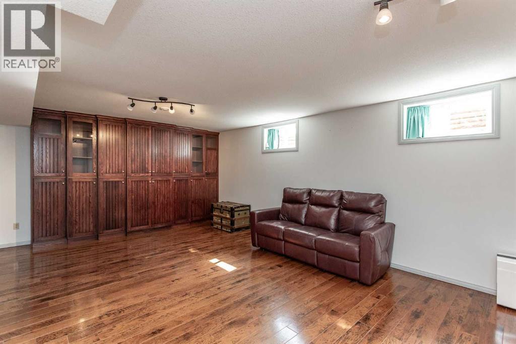 606 Pigeon Close Property Photo 23