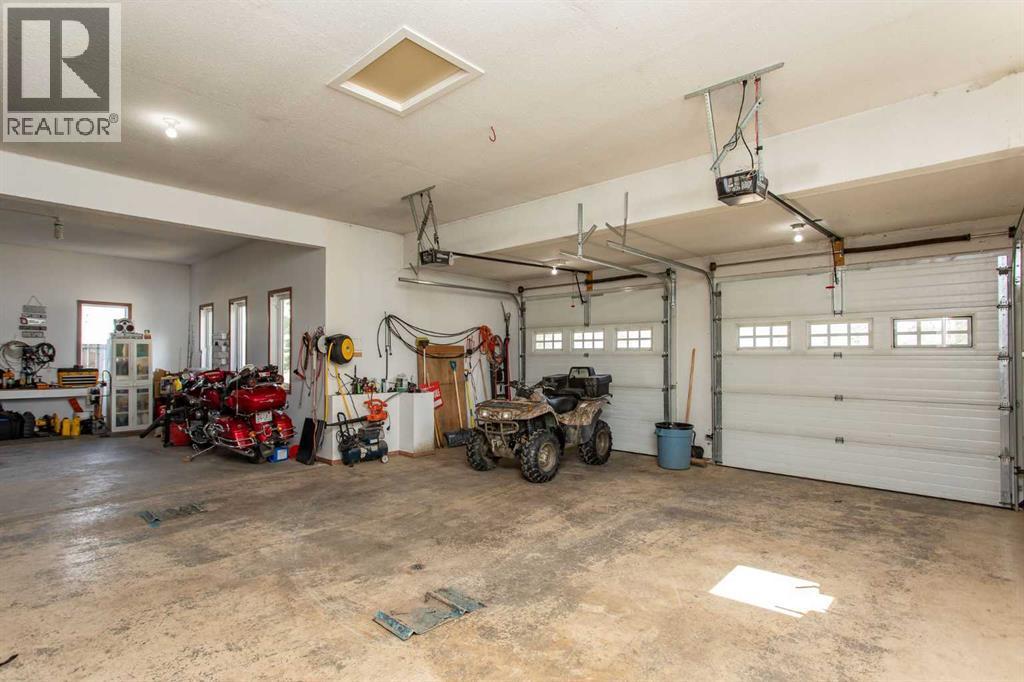 606 Pigeon Close Property Photo 29