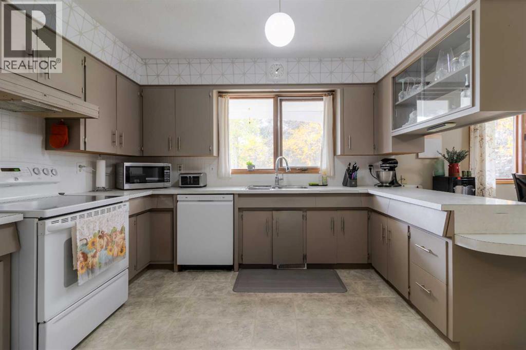 93009 211 Range Road Property Photo 10