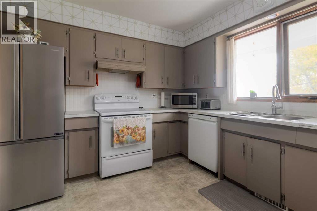 93009 211 Range Road Property Photo 13