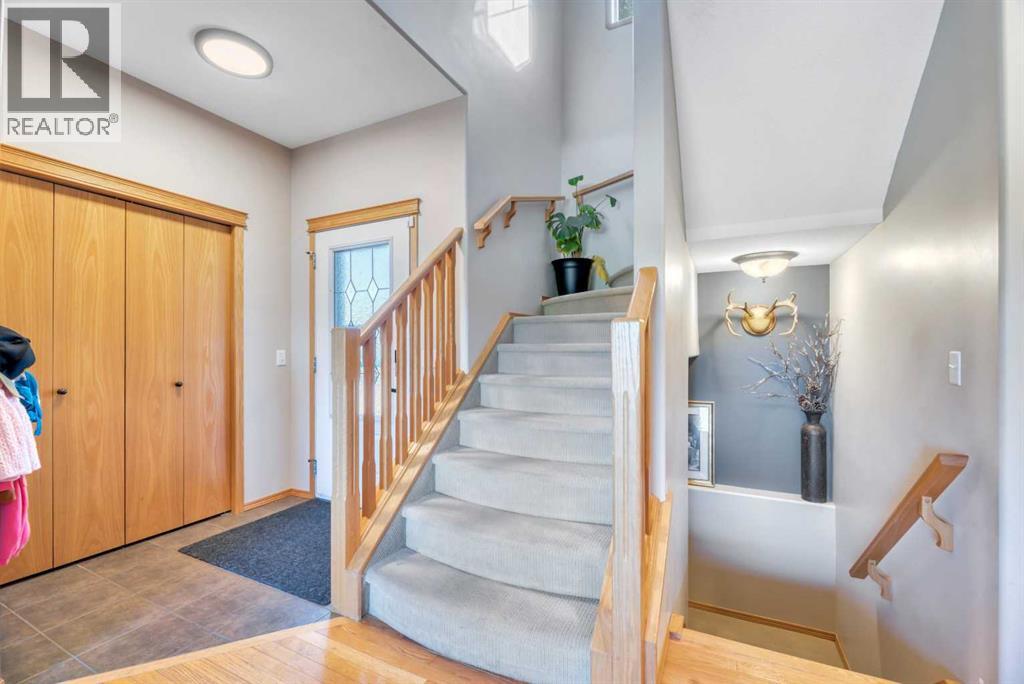 148 Aspen Creek Crescent Property Photo 4