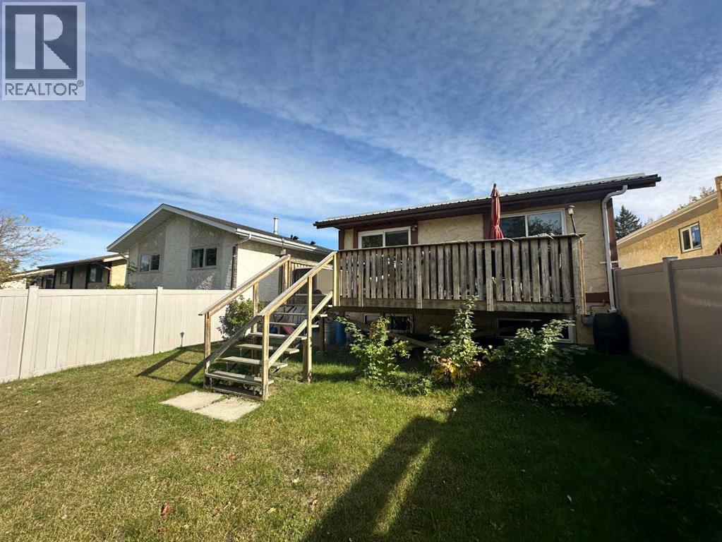 5116 38 Street Property Photo 20