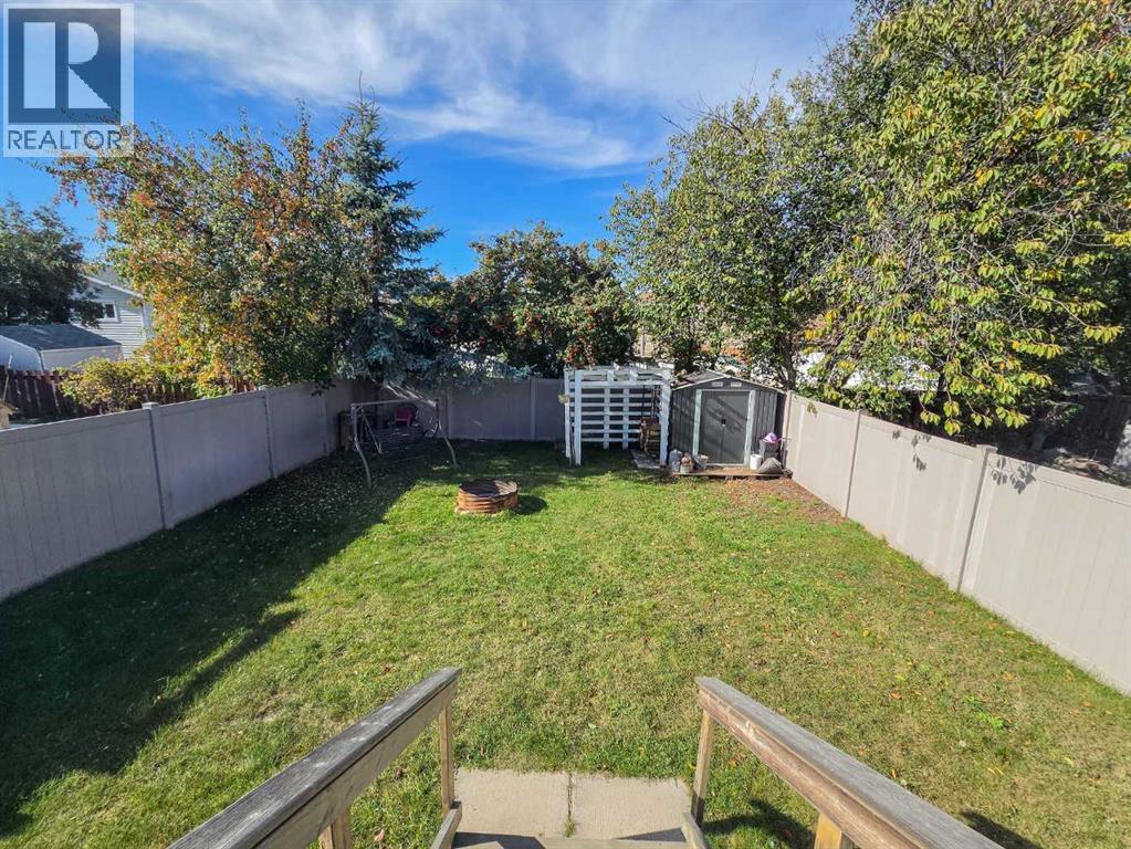 5116 38 Street Property Photo 22