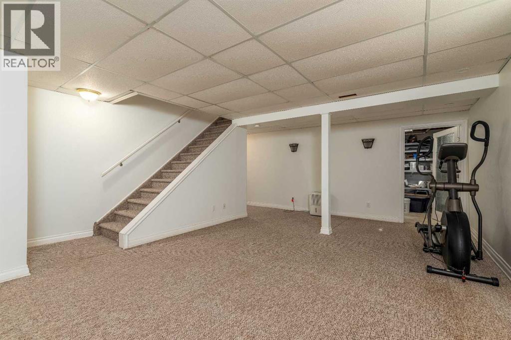 524026 Rr 20 Se-25-52-2-4 Property Photo 16