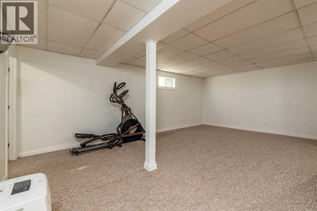 524026 Rr 20 Se-25-52-2-4 Property Photo 17